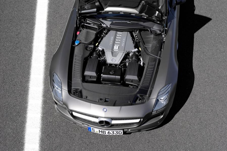  Mercedes-Benz SLS AMG Roadster 2012 года  (фото 132 из 198)